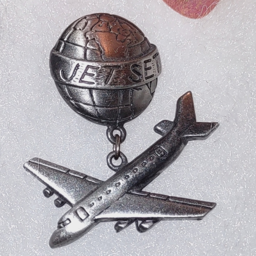 Vintage JET SET Globe World Pewter Tac Pin